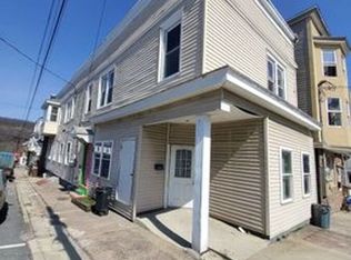 201 E Bertsch St FLOOR 2, Lansford, PA 18232