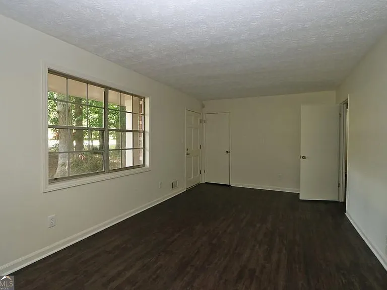 4215 Fawn Ln SE — Photo 6