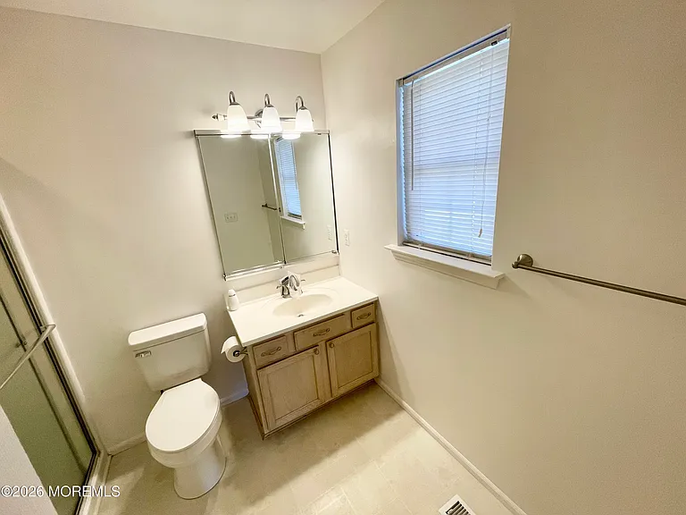 220 Middie Ln — Photo 18