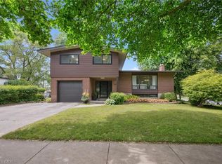 321 Dixon St, Kitchener, ON N2G 3G1