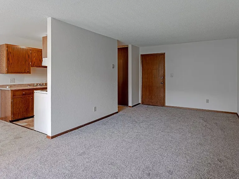 Driftwood Apartments — Photo 6