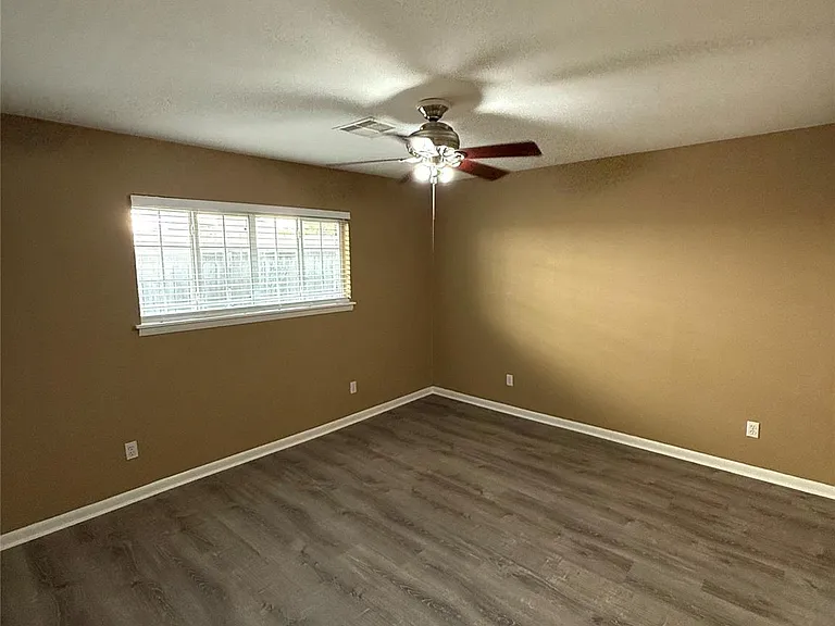 5811 McKnight St — Photo 27