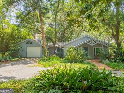 104 Redfern Dr, Saint Simons Island, GA, 31522
