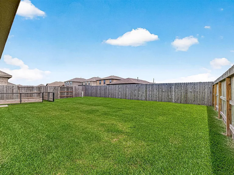 12602 Blue Jay Cove Ln — Photo 43