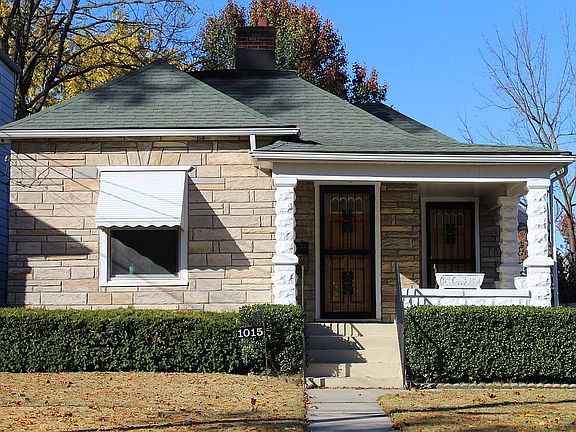 2nd image of 1015 Walter Ave
