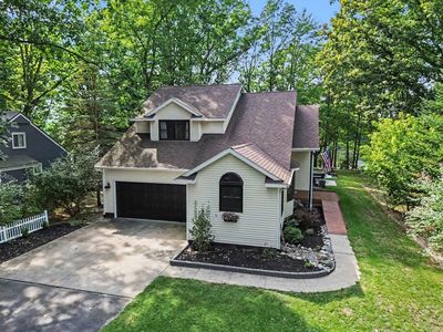 1240 Queensway Dr, Weidman, MI, 48893