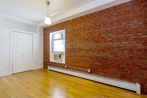 Rented by Compass | media 21