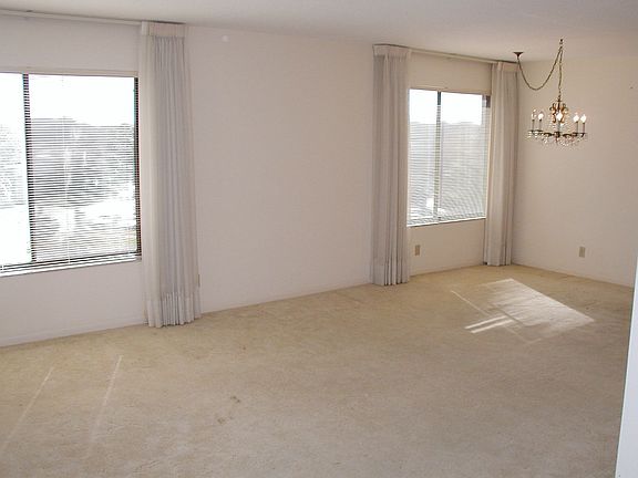 Large Living Room 