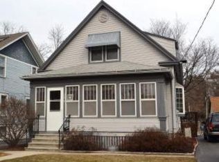 209 N West Ave, Waukesha, WI 53186