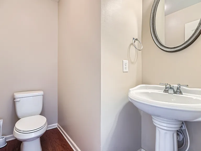 1071 McDuffie Cir — Photo 8