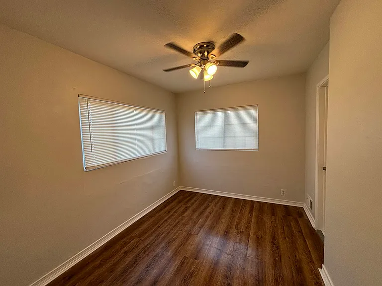 1885 Chestnut Ave #7 — Photo 9