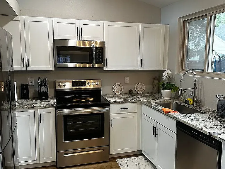4325 Anvil Dr — Photo 2