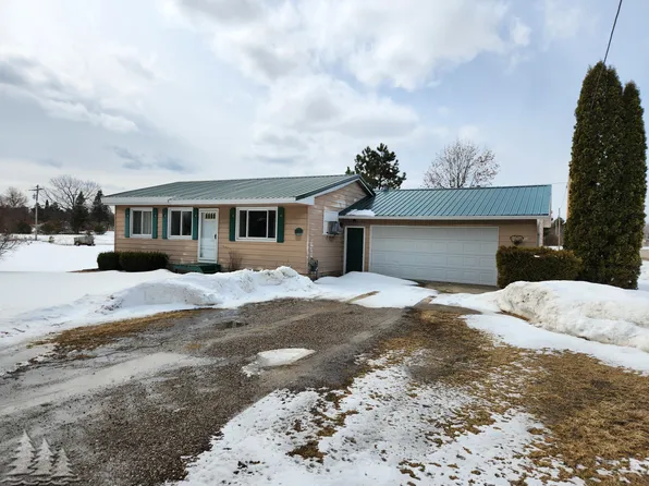 2820 Marius St, Lewiston, MI 49756