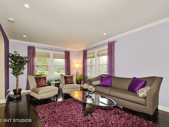 3rd image of 6856 N Kenton Ave