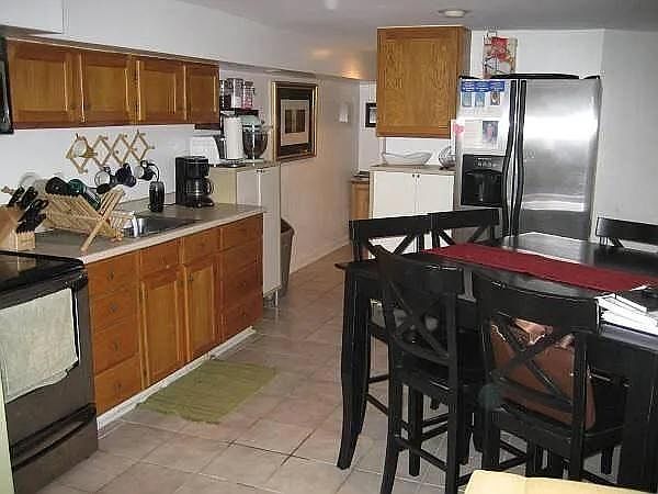 2nd image of 1825 1st St NW APT B