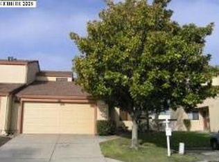 54 Crystal Cir, Hercules, CA 94547