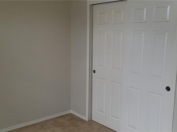 4th image of 5003 Colorado Dr