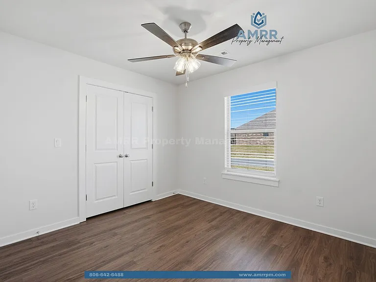 402 Cattleman Ln — Photo 18