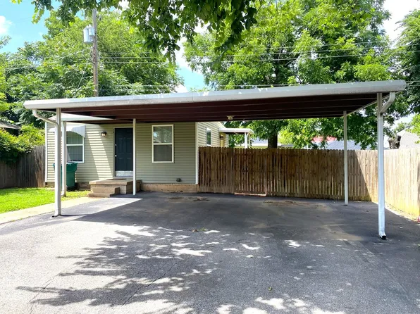 Studio Garage Apt In Nw Okc Youngs Englewood Add, 2237 1/2 NW 12th St, Oklahoma City, OK 73107