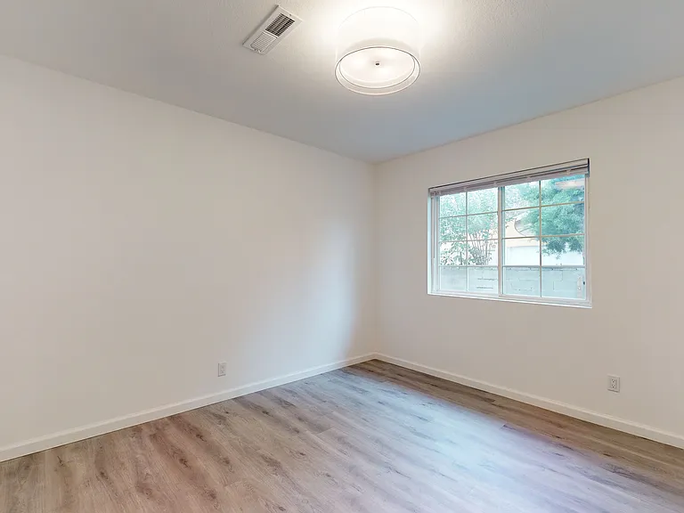 1006 Tilton Ave — Photo 10