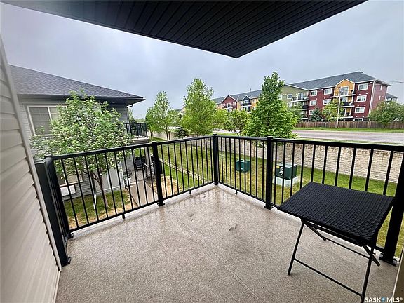 5th image of UNIT 82-5533 Blake CRESCENT