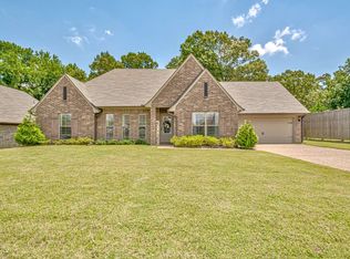 305 Tate Dr, Oakland, TN 38060