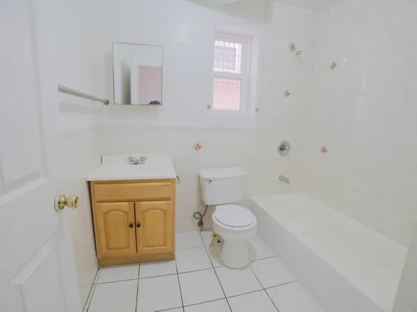 1751 Undercliff Avenue image 6 of 9