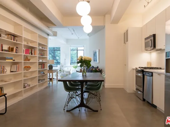 849 S Broadway #202, Los Angeles, CA 90014