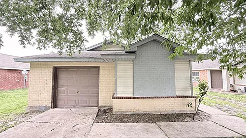 15821 Ridgecroft Rd Photo 1