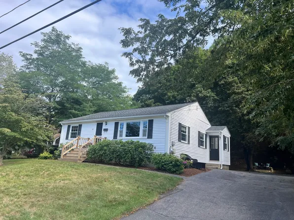 64 Alden St, Plymouth, MA 02360