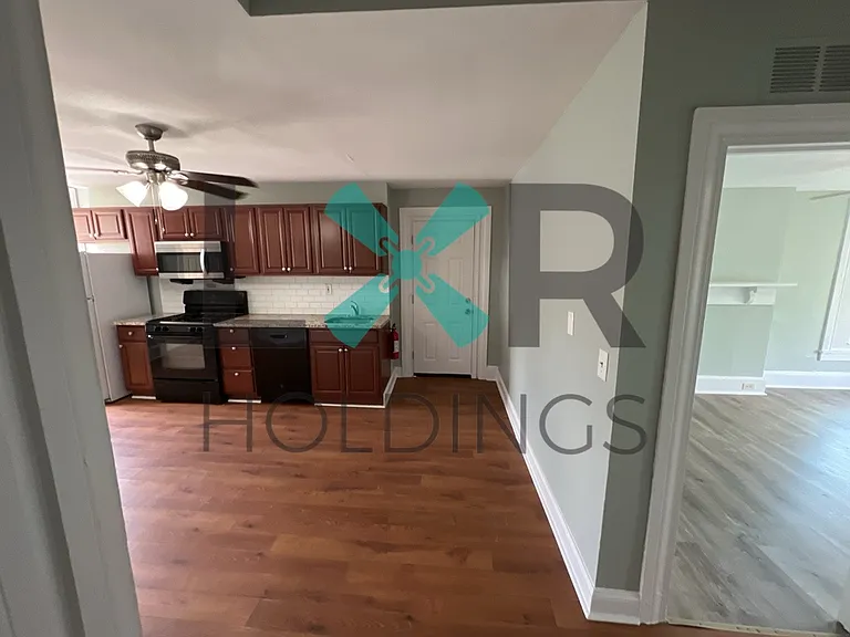 1206 Dekalb St #3 — Photo 6