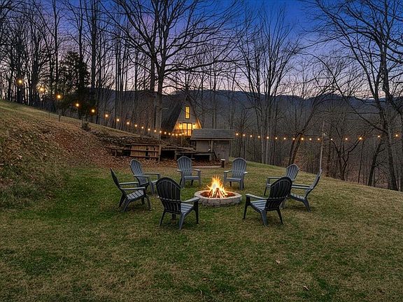 4th image of 10924 Narrow Passage Rd