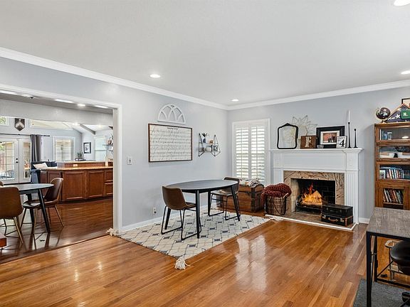 4th image of 1472 N Adoline Ave