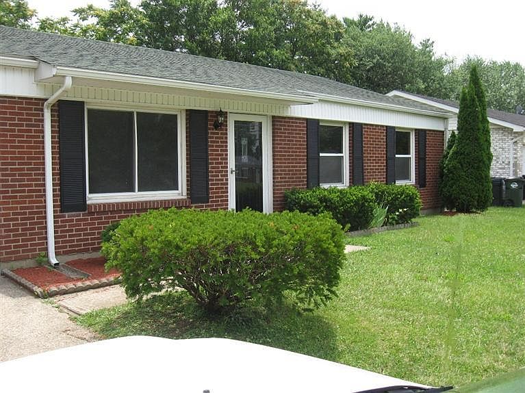 1st image of 942 Brookcrest Dr