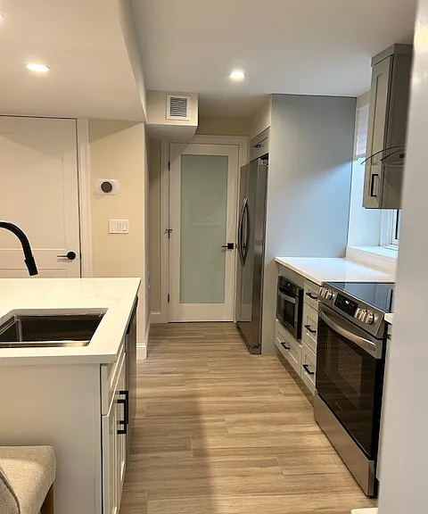 Ocean Ave — Photo 12