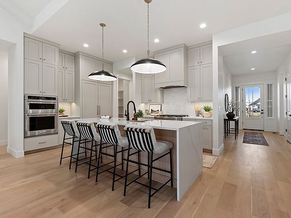 6th image of this home