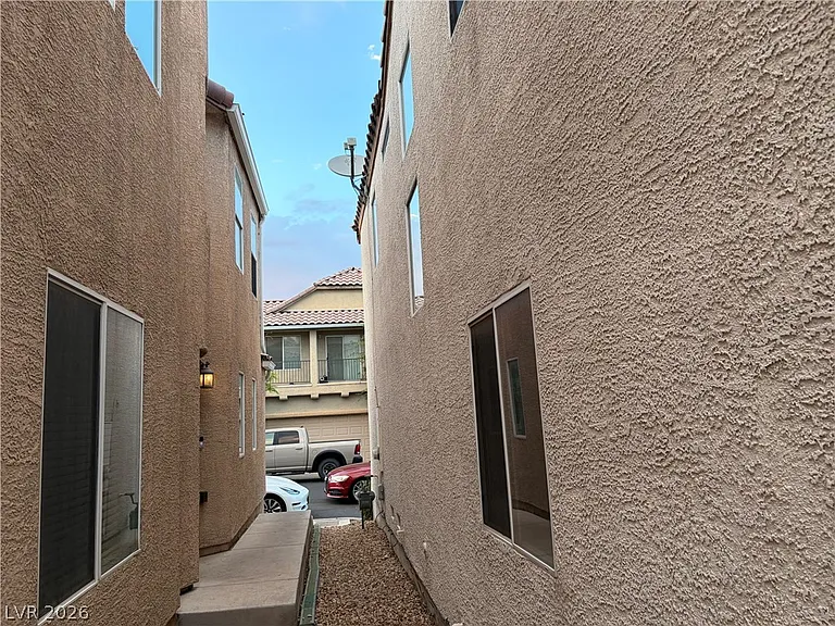 8343 Fort Hallock Ave — Photo 10