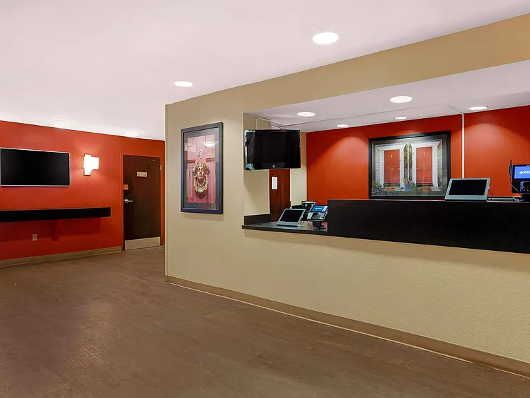 Lobby and Guest Check-in
