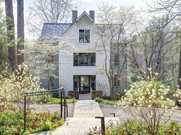 1500 London Rd, Charlottesville, VA 22901