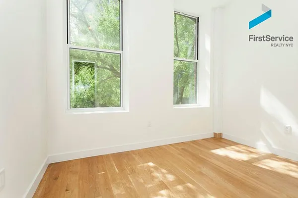 Rented by FirstService Realty (legacy) | media 35