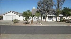 1st image of 140 W Cypress Dr