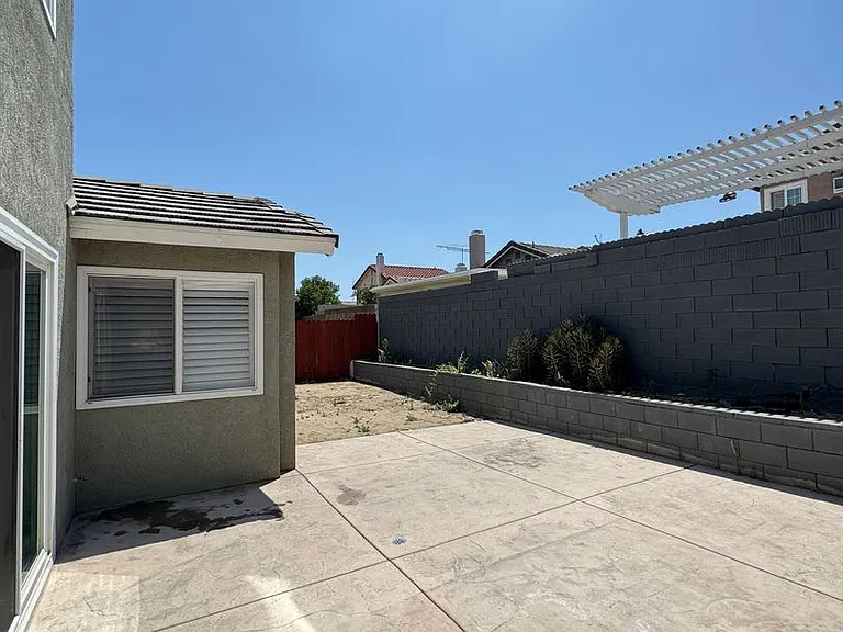 1351 N Christobal Ln — Photo 32