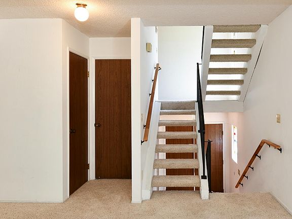 4th image of 3007 Loma Court