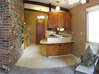 5th image of 212 S Park Dr