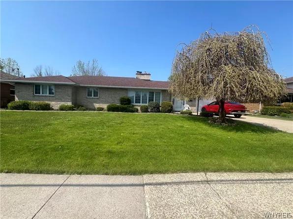 84 Goering Ave, Buffalo, NY 14225
