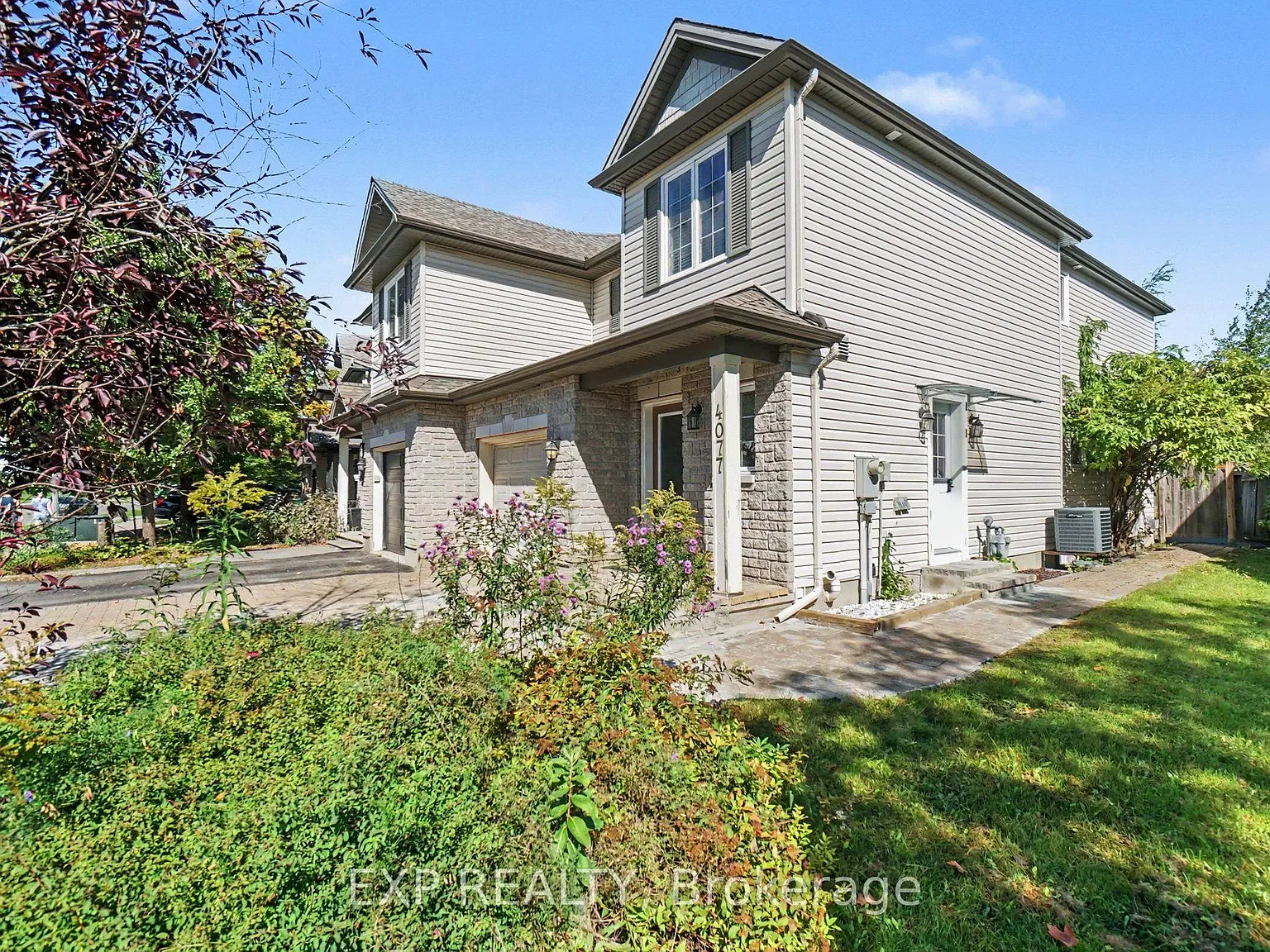 3 bed, $2,600 — Photo 2