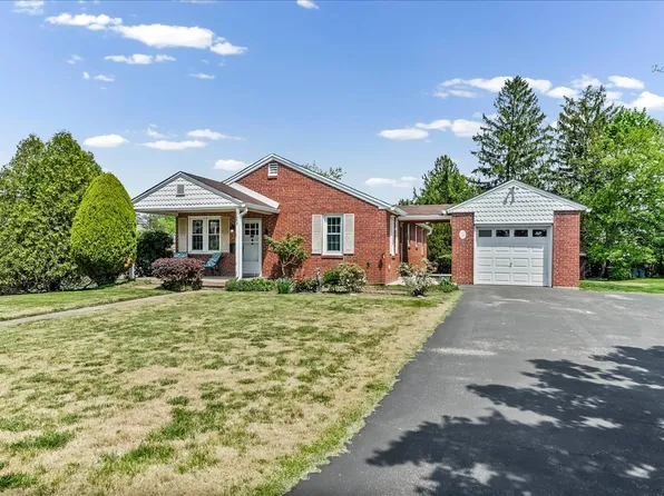 2653 Brierwood Rd, Broomall, PA 19008