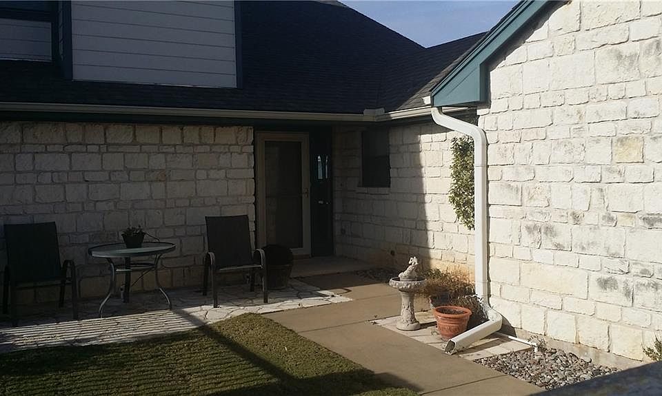 2nd image of 19083 White Bluff Dr #105