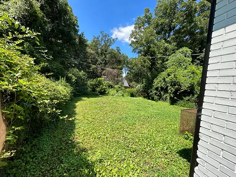 305 Orange St — Photo 10