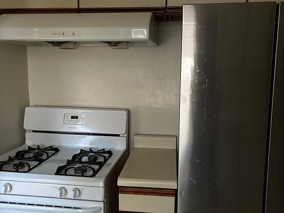 4th image of 1354 48th Ave #2